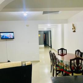 Tu hogar en el Líbano Moderno Amplio y Central Parqueadero Privado y Gratis Hasta 8 huéspedes Descansa cerca del Nevado del Ruiz, hotel en Líbano