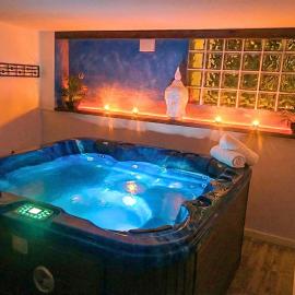 Villa de Lola, Pura Calma & Jacuzzi, hotel v mestu Lucena