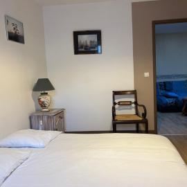 2 Chambres dans maison typique