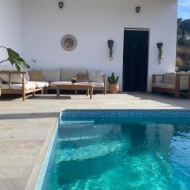 Villa Trompetilla & Casa Cactus Luxury Wellness Villa with Pool, Yoga Studio & Hammam for 20p in Montes de Málaga 40 min to Malaga city