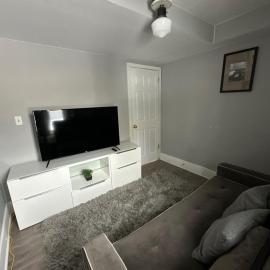 2 Bedroom Cozy Accommodation