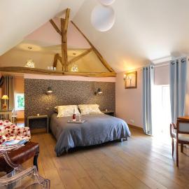 La villa des Chouettes – hotel w mieście Maisons-lès-Chaource
