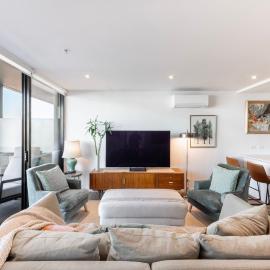 Wellness and Style - 2BR Apartment with Pool, Hot Tub and Gym