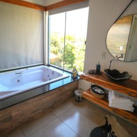 Chalé com vista para montanhas, hidro e piscina em Socorro - Refúgio Campestre - Beija-flor, hotel in Socorro