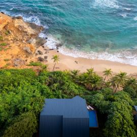 Turtle Beach Hotel Calibishie، فندق في Woodford Hill