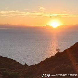 Sunset House