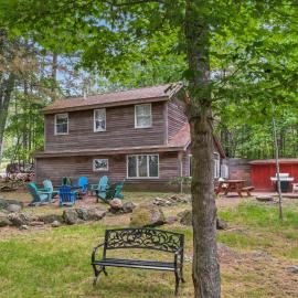 Waterfront-40min to Acadia-Main House-Kayaks, hotel a Orland