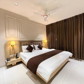 Hotel RK Residency, hotel v mestu Ujjain