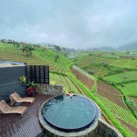 The Noman Tawangmangu by Suasana Villa: Sarangan şehrinde bir otel