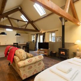 The Byre - Stone cottage in the heart of Helmsley, hotel v destinaci Helmsley