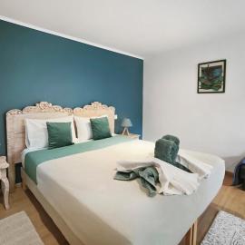 Suite Design Bike Friendly au Cœur de Trèbes, מלון בטרב
