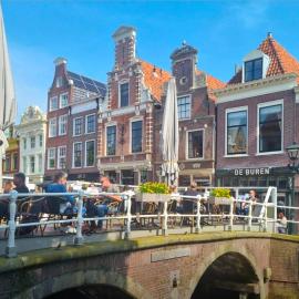 Slapen bij De Buren