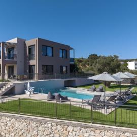 Villa Allargo - With Private Pool, hotel a Gerani