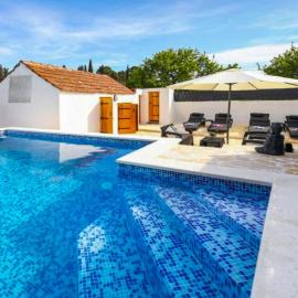 Holiday Home Ambi by Interhome