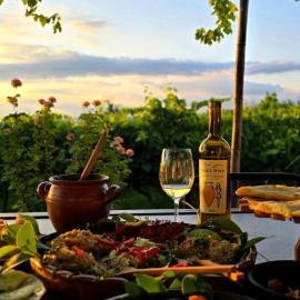 Baias Wine, hotell sihtkohas Bagdatʼi
