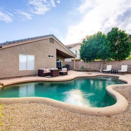 Swim & Unwind: 'Wildrose Retreat' in Mesa!, hotel a Mesa