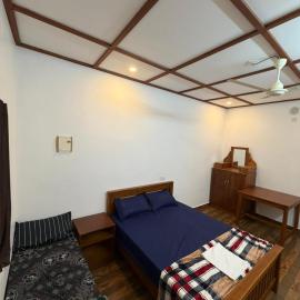 Happy Stays, hotel a Chillithodu