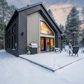 Riverside Retreat - Le Ptit Duc