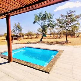 Zebula Bush Lodge 47, hotel i Moheme