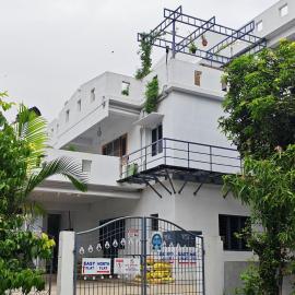 Gangi Kota Penthouse, hotel a Kovvūr