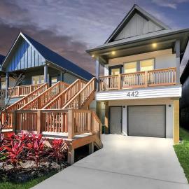 Bay Breeze Bungalow - Game Room & Pet Friendly