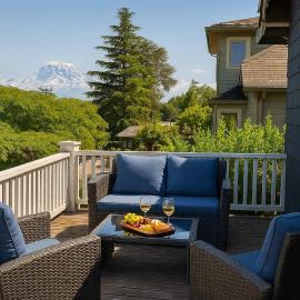Sunny Seattle Home Mt Rainier UW Steps Away