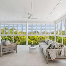 The Cheeky Palm - Beachy, enjoy a cheeky cocktail!