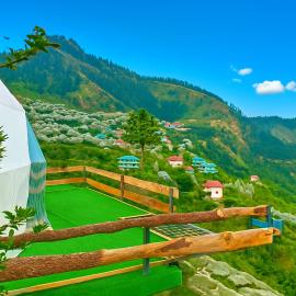 Astro Orchard Glamps and Hostels, hotel u gradu Theog