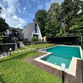 Mangalath River View Resorts, hotel a Kodanad