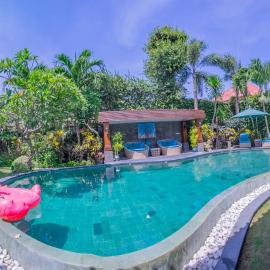 Delight ART Villas, hotel di Seminyak