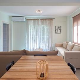 Zoe's Luxury Apartment, hotel in Xanthi