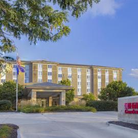 Hilton Garden Inn Des Moines/Urbandale, хотел в Urbandale
