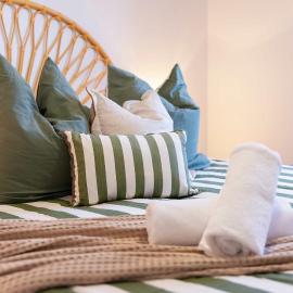 SeaBreeze at Ettalong Spacious Coastal Retreat