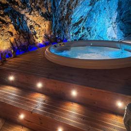 L'Estagnole pour 2 personnes, jacuzzi, hammam, hotel a Estaing
