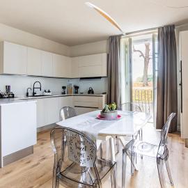 L'Essenziale Fronte Mura, Luxury stay in Lucca city center โรงแรมในลุคคา