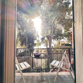 L&R - Casa Ditto - appartamento finemente ristrutturato con aria condizionata, balcone e parcheggio a poca distanza