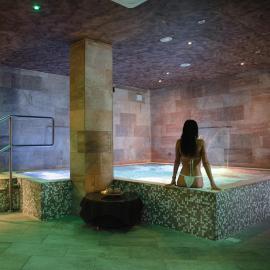 Hotel Costazzurra Museum & Spa, מלון בסן לאונה