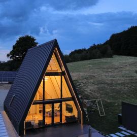 Air Cabin, Cabana tip A-frame in Șerani, Bihor, hotel in Şerani