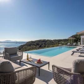 Villa Carpea by White Dream Villas