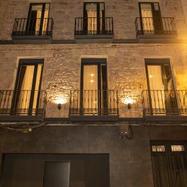 Alojamientos Carola Edificio Baños Premium โรงแรมในลีนาเรส