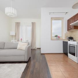 Pool & Cozy Apartment Warszawa Bukowińska by Solarento