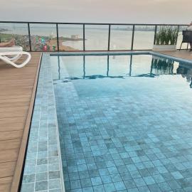 Vivo Costanera frente a la playa San José de Encarnación! Apartamento de 2 Habitaciones con amenities y cochera!, hotell i Encarnación