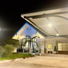 Home No 5, hotel di Ratchaburi