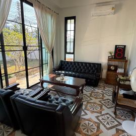 Home No 5, hotel in Ratchaburi