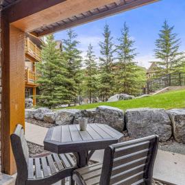Peaceful 1BR Condo with Hot Tub and Pool