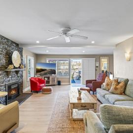 4BR Beach Condo Kids Hideaway Walk to Beach Casino Ole Hanson, hotel i San Clemente