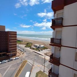 Depto frente al mar ,centro mar de ajo