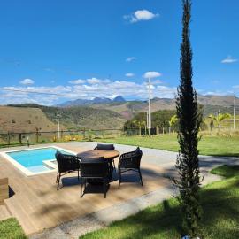 Casa em Sebollas 04 suítes com piscina e vista deslumbrante