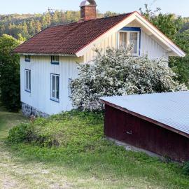 Cottage with Private Shoreline in Boxvik SE09128、Nösundのホテル