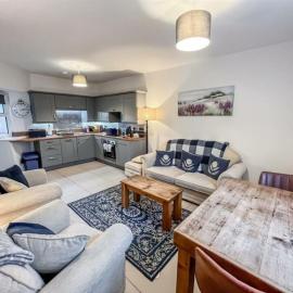 Spacious, luxury, terrace cottage with hot tub, hotel in Buxton